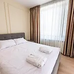 Sky Suite Near Center