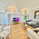 Victoriei Two Bedroom Apartment
