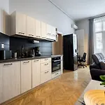 Sunny Large Flat - Amzei Square - Superb Balcony