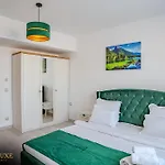 Yamaluxe Apartments - Modern & Spacious With Beautifull View
