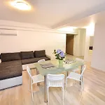 Shabbat Apartments