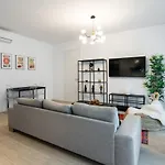 Elegance In Win Herastrau - King Bed
