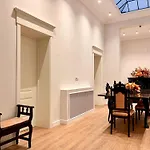 The City Retreat Apart-Hotel
