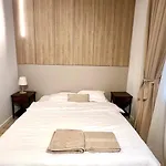 Nice Flat In Villa Near Old Town