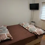 Family & Friends Stay