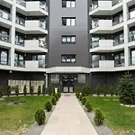 Sphere - High-End 1Br Getaway Near Promenada Mall