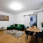 Apartament Dacia