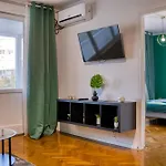 Hacienda Royal Palace - Central Designer Apartment