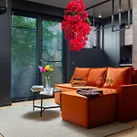 Amber - Central Luxury Apartment By Selestate