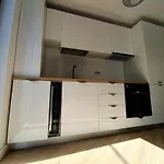 Central Modern Apartment In New Building