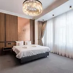 Highline Downtown Aparthotel Oldtown Unirii Square