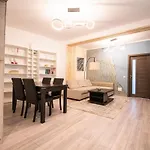 Ultra Central 3 Room Apartment