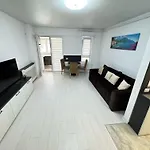 Central Address Towers By Glam Apartments Bucharest With Parking