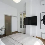 Stunning 3Br - Balcony Overlooking Calea Victoriei
