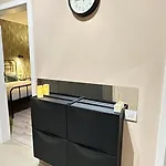 Exigent Plaza Home - Free Parking