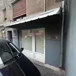 Ina Apartment