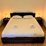 Beautiful Apt With Two Bedrooms