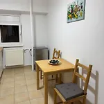 Green View Apartment