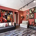 City Haven - Downtown Apartments With Art Deco Design
