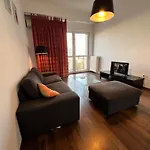 Cozy Apartment In City Center!
