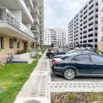 Hils Hotel Apartment By Warm