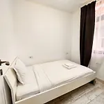 Point 0 Apartment