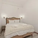 Spacious 3Br Retreat In Central Bucharest
