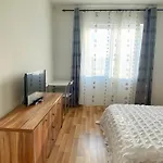 Premier Flat With Parking