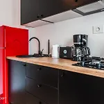 Ivory Concept Studio 52