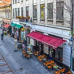 Bucharest Nightlife Apartment Old Town