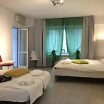 Green Apartment 4-26 Mircea Voda