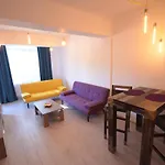 Rya Home 1