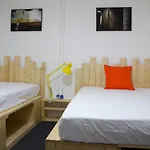 4 Gara de Nord Poshtel