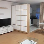 Top Trio Residence