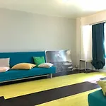 Green Apartment 6