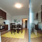 Sunny Muncii Apartment