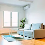 Old Town Riverview Apartment