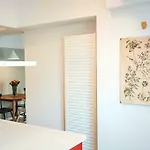 Old Town Riverview Apartment
