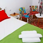 Bright Studio In The Heart Of The City With Netflix