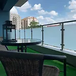 Zen Apartment
