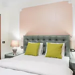 Akiro Boutique Hotel
