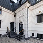 Akiro Boutique Hotel