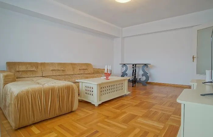 Cn2I Luxury Accommodation Unirii
