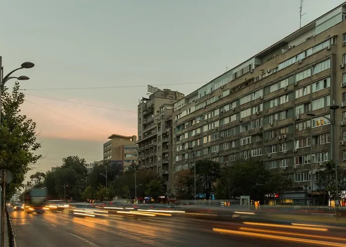 Spacious Downtown Apartment - Old Town