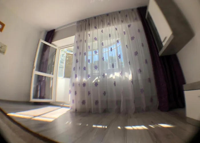 Le Garcon De Cristina-Simple,Quiet,Spacious Studio