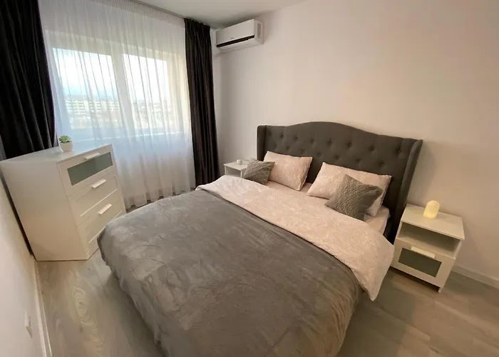 Zian Flat