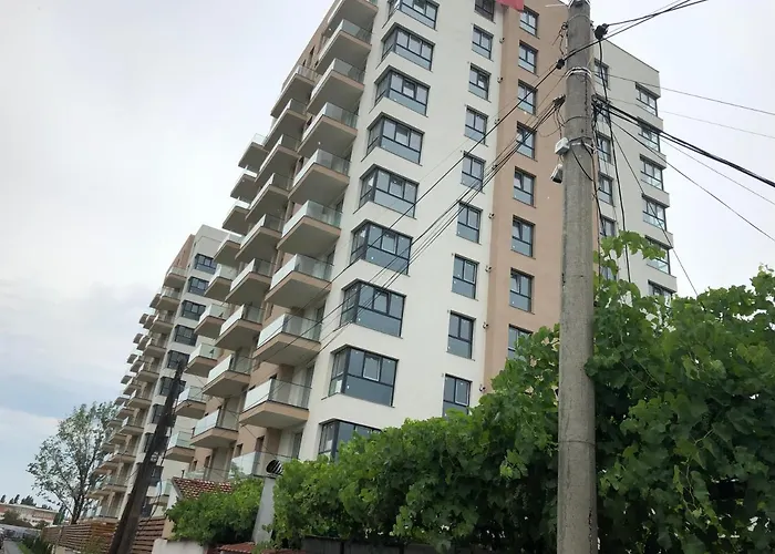 Marvelous 4 Room Penthouse Rooftop Terrace W14+W15