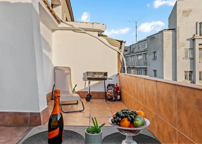 Central Penthouse Studio With Bbq & Jacuzzi