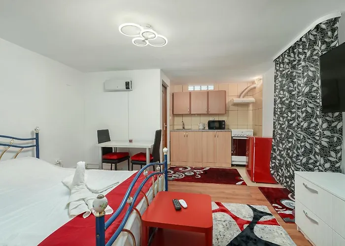 Stone Gate Apartment #3