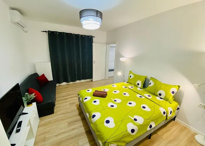 Plaza Residence Studio 2